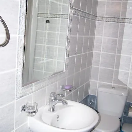 Gaia Complex. * Πεσάδα